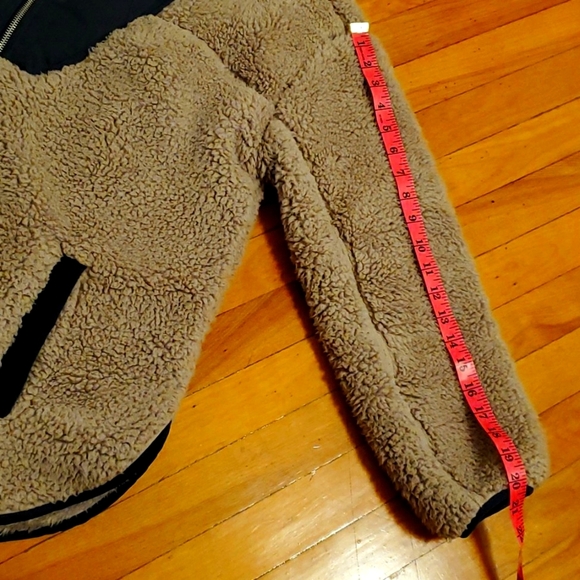 Abercrombie & Fitch light brown teddy half zip pullover sweater. Cozy. Size L. - Picture 12 of 12